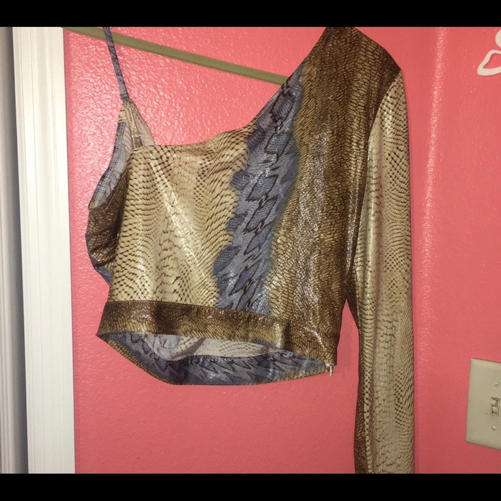 fashion nova one shoulder snake print shirt